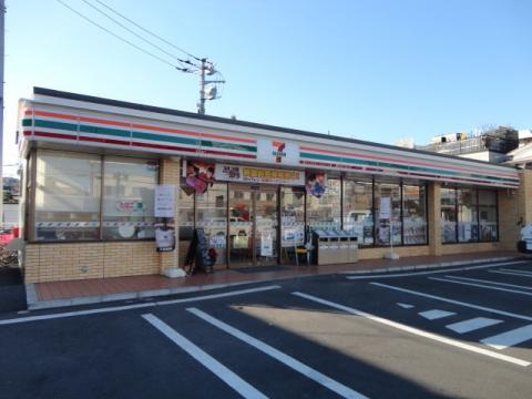 【コンビニエンスストア】セブンイレブン　横浜元宮1丁目店まで582ｍ