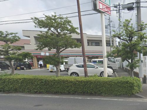 【コンビニエンスストア】セブンイレブン平塚高村店まで1084ｍ