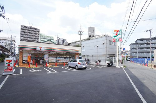 【コンビニエンスストア】セブンイレブン喜連瓜破駅南店まで220ｍ
