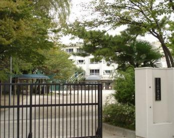 【小学校】江戸川区立北小岩小学校まで636ｍ