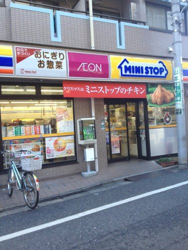 【コンビニエンスストア】ミニストップ　西小岩1丁目店まで136ｍ