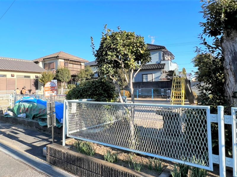 【公園】中5丁目公園まで380ｍ