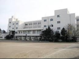 【中学校】大和市立引地台中学校まで2056ｍ