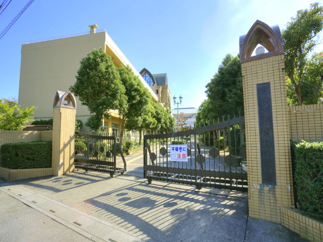【小学校】越谷市立増林小学校まで1898ｍ