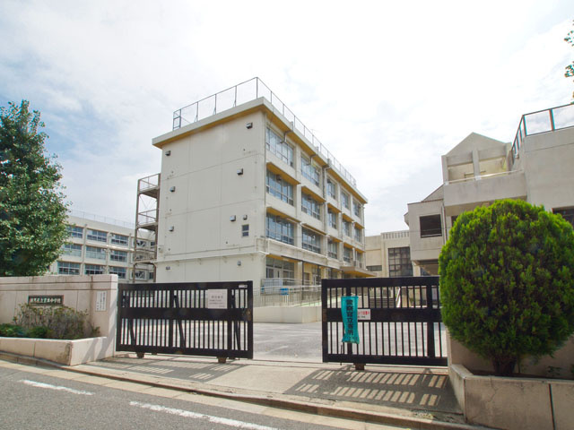 【中学校】練馬区立貫井中学校まで792ｍ