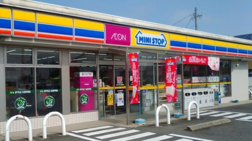 【コンビニエンスストア】ミニストップ　木曽川町外割田店まで1228ｍ