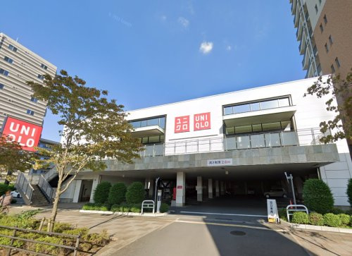 【ディスカウントショップ】ユニクロ　足立入谷店まで636ｍ