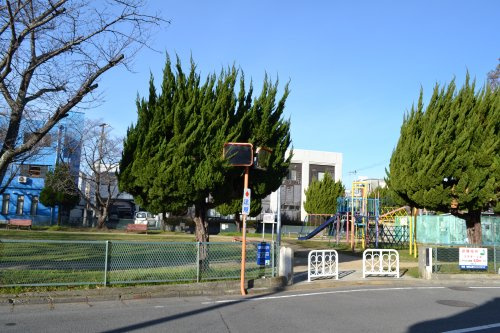【公園】出水公園まで1385ｍ