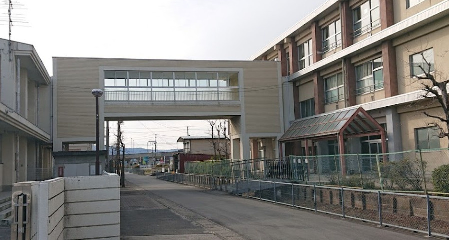 【中学校】津島市立藤浪中学校まで2730ｍ