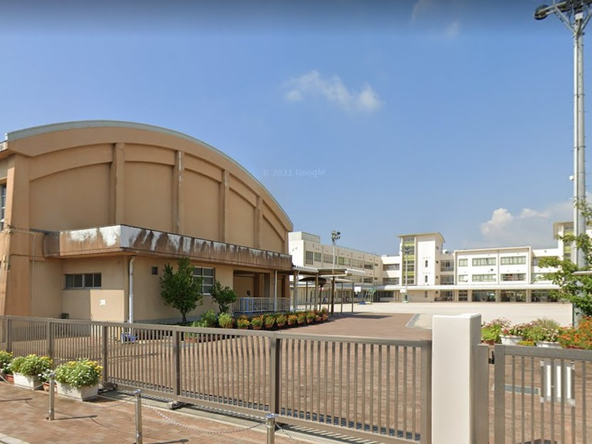 【小学校】尼崎市立立花小学校まで256ｍ