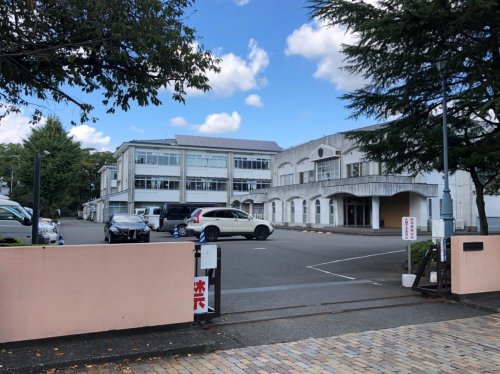 【小学校】静岡市立葵小学校まで650ｍ