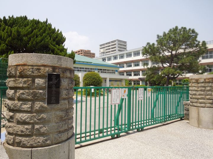 【小学校】宇品小学校まで387ｍ