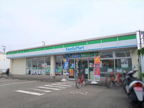 【コンビニエンスストア】ファミリーマート　橋戸三丁目店まで391ｍ