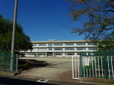 【小学校】高崎市立吉井小学校まで636ｍ