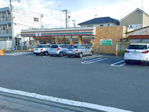 【コンビニエンスストア】セブンイレブン海老名門沢橋店まで566ｍ