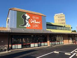 【スーパー】Chef　Kawakami(シェフカワカミ)　池田店まで800ｍ