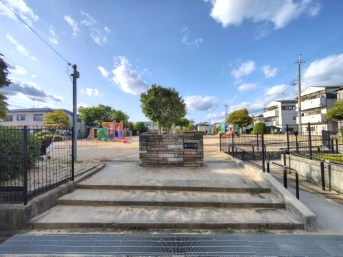 【公園】堀池公園まで275ｍ
