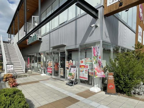 【コンビニエンスストア】セブンイレブン　ハートイン西宮松山町店まで138ｍ