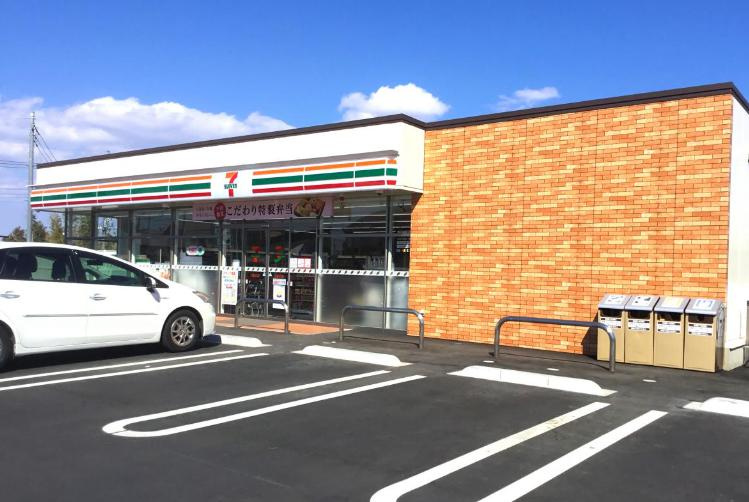 【コンビニエンスストア】セブンイレブン　下館八丁店まで914ｍ