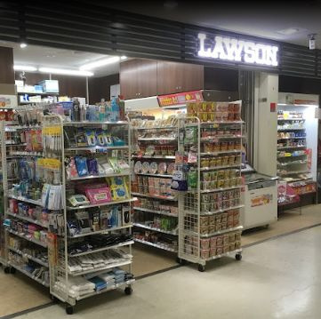 【コンビニエンスストア】ローソンサテライト　済生会泉尾病院店まで300ｍ