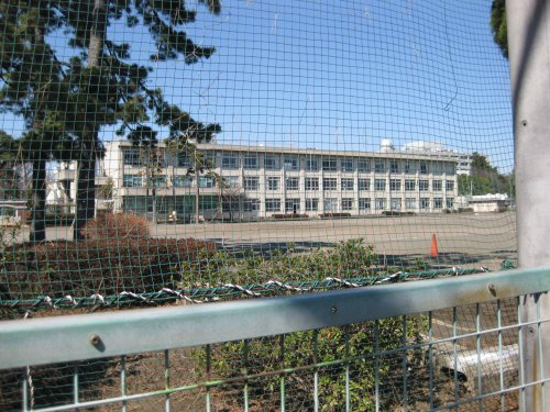 【中学校】相模原市立由野台中学校まで1550ｍ