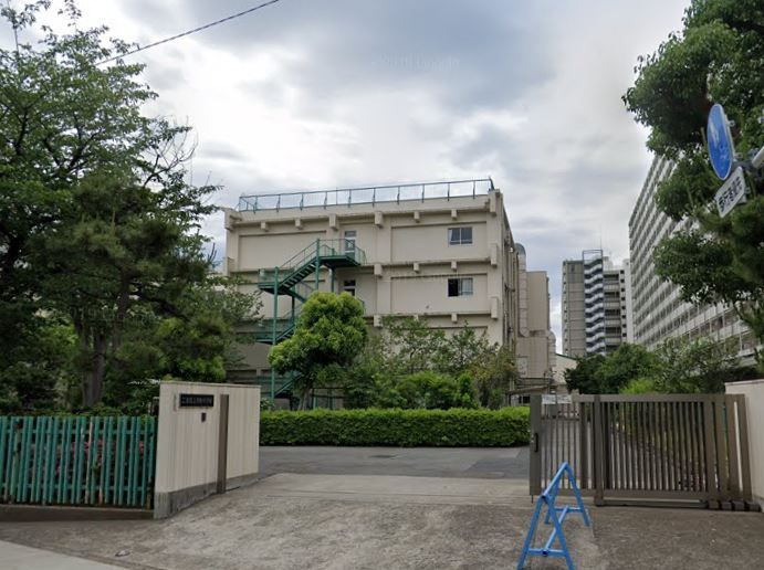 【中学校】江東区立南砂中学校まで70ｍ