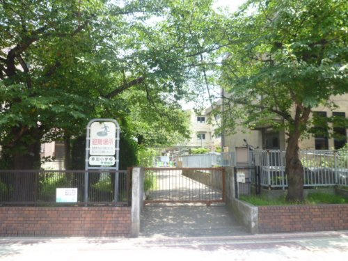 【小学校】草加市立草加小学校まで636ｍ