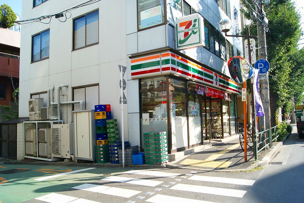 【コンビニエンスストア】セブンイレブン　文京目白台2丁目店まで35ｍ