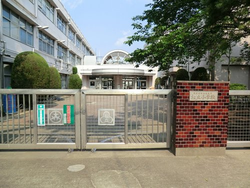 【小学校】世田谷区立松丘小学校まで338ｍ