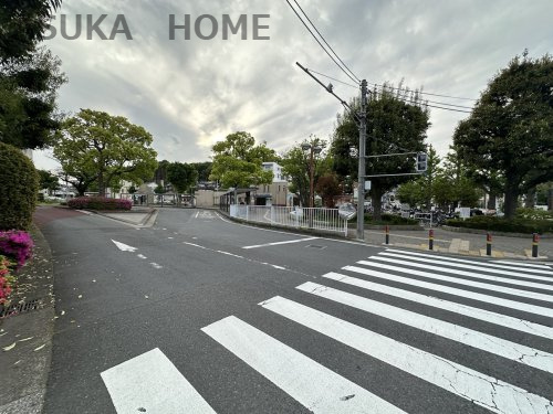 【駅】片倉町駅まで889ｍ