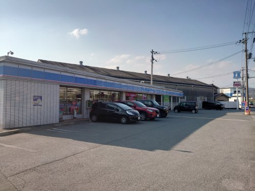 【コンビニエンスストア】ローソン　姫路野里店まで542ｍ