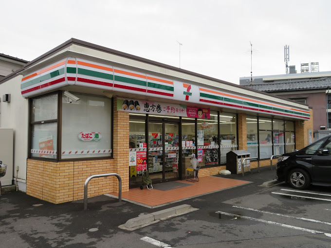 【コンビニエンスストア】セブンイレブン　横浜瀬谷二ツ橋店まで956ｍ