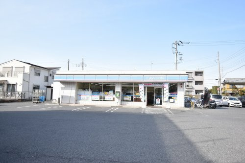 【コンビニエンスストア】ローソン　八潮中央三丁目店まで270ｍ