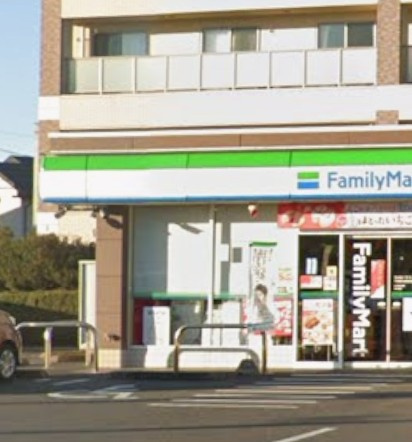 【コンビニエンスストア】ファミリーマート　千葉誉田駅前店まで597ｍ