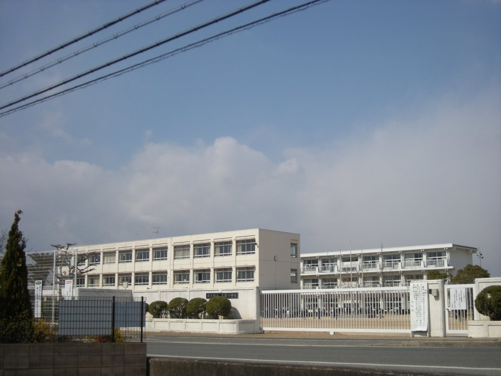 【小学校】天満東小学校まで2196ｍ