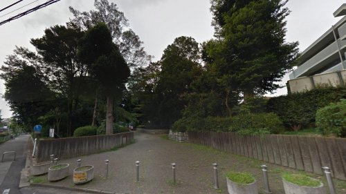 【公園】堂山公園まで490ｍ