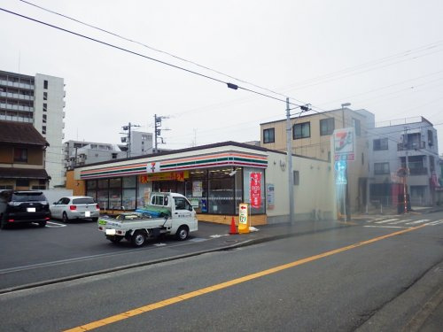 【コンビニエンスストア】セブンイレブン　横須賀公郷町2丁目店まで256ｍ