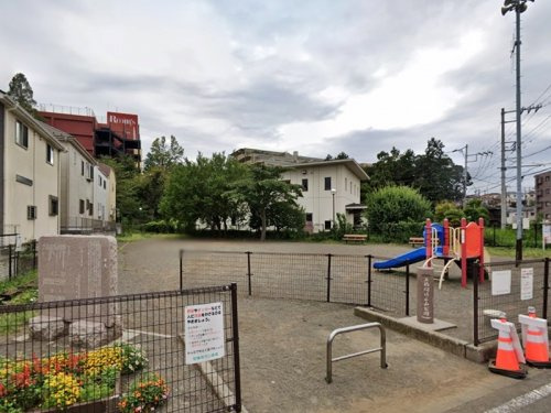 【公園】上鶴間道正山公園まで611ｍ