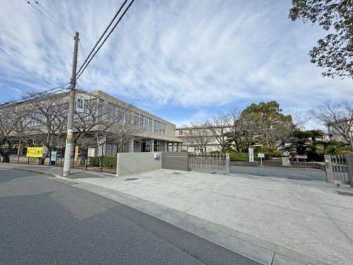 【中学校】加古川市立加古川中学校まで1310ｍ