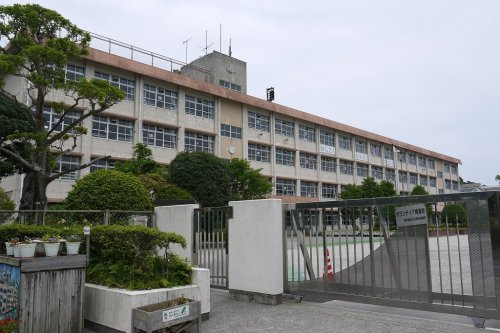 【小学校】吉野東小学校まで1779ｍ