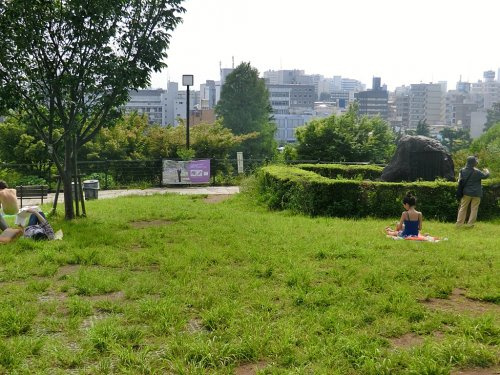 【公園】西郷山公園まで250ｍ