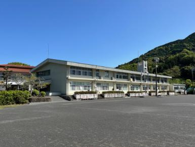 【小学校】藤枝市立葉梨西北小学校まで1841ｍ