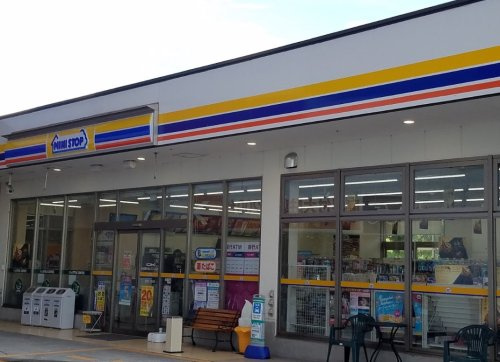 【コンビニエンスストア】ミニストップ　名古屋みなとコンコルド店まで917ｍ