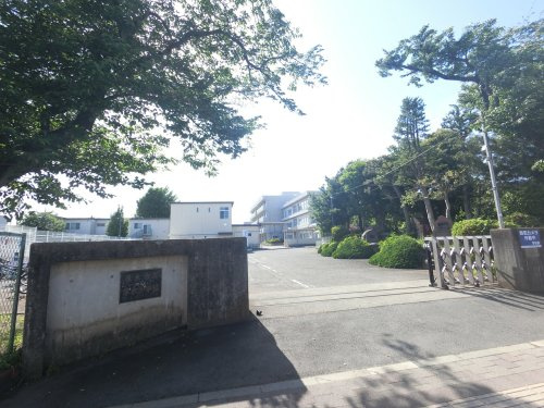 【小学校】厚木市立厚木小学校まで890ｍ