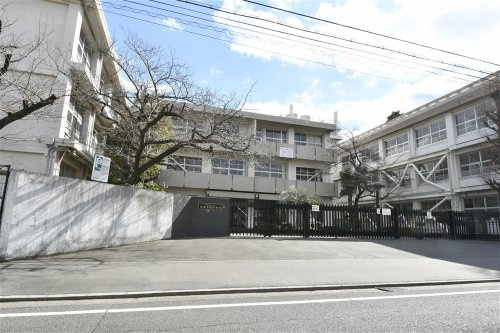 【中学校】西宮市立浜甲子園中学校まで625ｍ