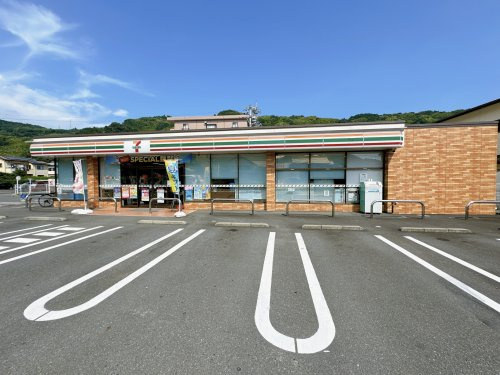 【コンビニエンスストア】セブンイレブン　静岡瀬名6丁目店まで517ｍ