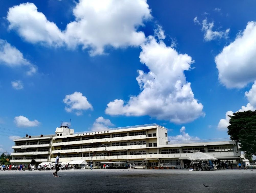 【小学校】上尾市立大石北小学校まで550ｍ