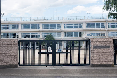 【中学校】立川市立立川第四中学校まで2073ｍ