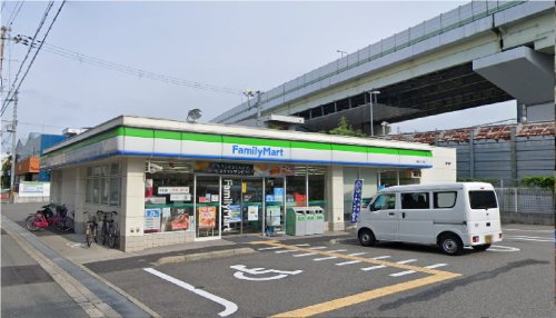 【コンビニエンスストア】ファミリーマート　大開三丁目店　まで299ｍ