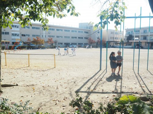 【小学校】白岡市立篠津小学校まで1500ｍ